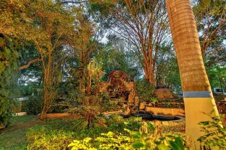 Celebrity Resort Отели в г. Секундерабад