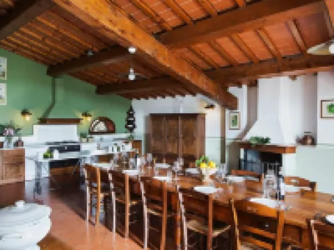 Casavilla Rentals by Torre a Cona Hotels in Rignano sull'Arno
