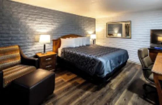 Hitching Post Studios Inn