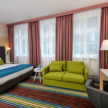 Stay Inn Hotel Gdańsk Отели рядом с достопримечательностью «Железнодорожная станция Gdansk Lipce»