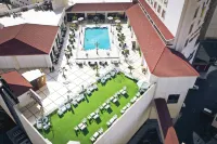 Iridium Hotel - Pool
