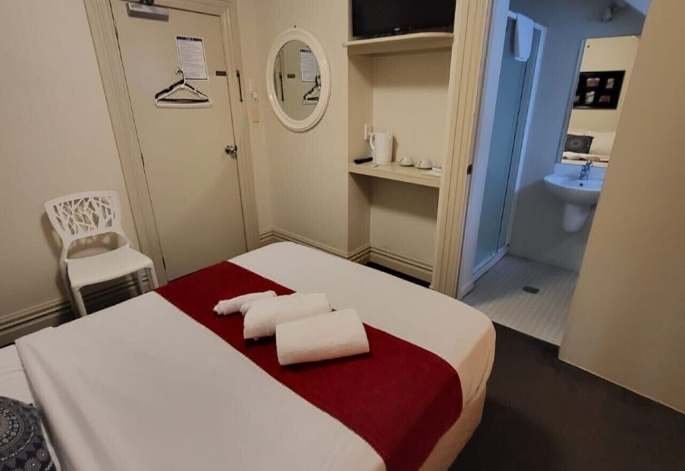 셰익스피어 호텔 객실 내부