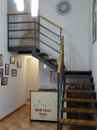 B&B Vinci Отели рядом с достопримечательностью «Via Nicolaci»