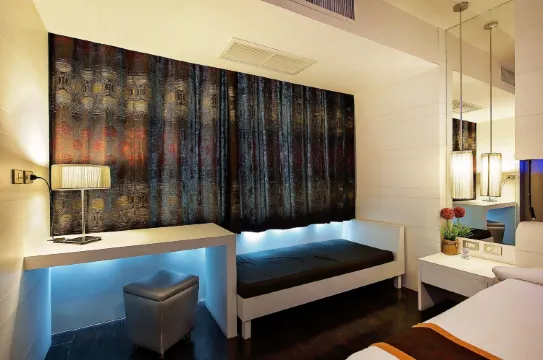 ห้องซูพีเรียร์ เตียงใหญ่ 1 เตียง