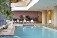 Embassy Suites by Hilton Bethesda Washington DC - Swimmingpools