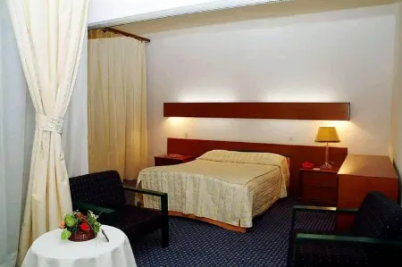 Hotel Chelia Отели в г. Батна