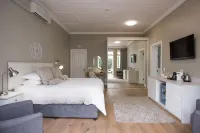 Summerwood Guest House - breakfast