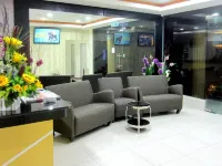 RG Grand Hotel Hotels in Parit Raja