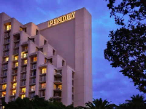 Pendry Newport Beach Hotels near Corona Del Mar State Beach Park