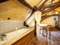 Hôtel de La Beursaudiere Hotels in Yonne
