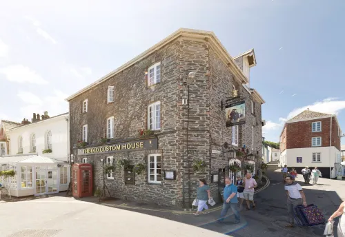 The Old Custom House