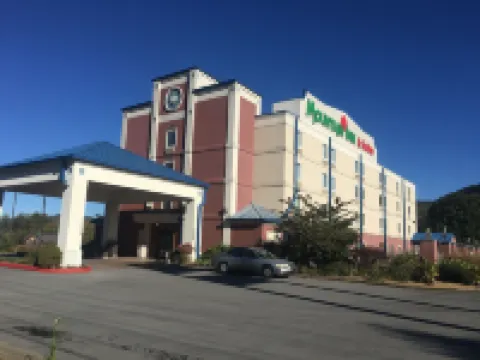 Mountain Inn & Suites Hotels in Erwin
