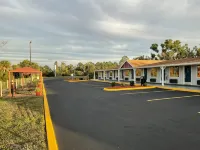 Knights Inn Punta Gorda - parking