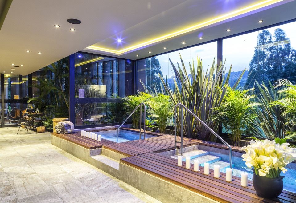 2. 모비크 호텔 라..