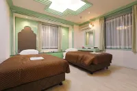 Reco Hotel Mikuni Hotels in Тойонака