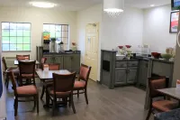 Econo Lodge - 2-Star