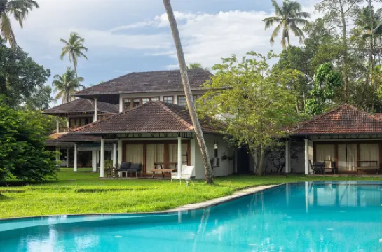 クランガノール ヒストリー カフェ リバーサイド シャトー