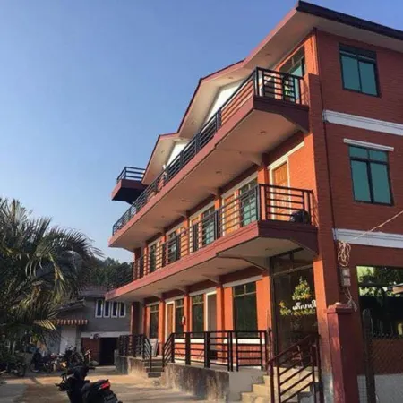 Full Moon Guest House