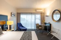 Mercure Tauranga - parking