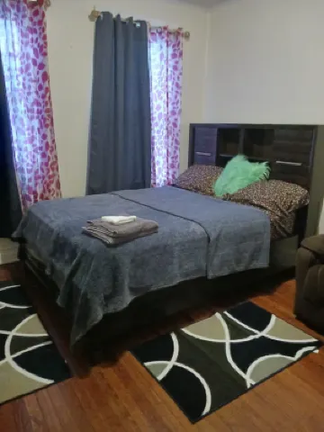 Fada Guest House 281 Ridgewood Ave Newark, New Jersey Near Ewr Airport