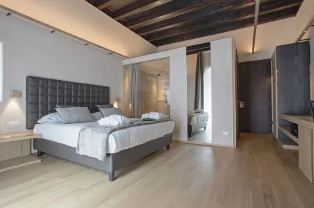 阿爾巴宮殿飯店