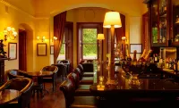 Mount Falcon Estate - bar