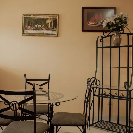 Suites Cervantes