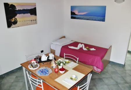 Palazzo de Donno Apartment 4 Отели в г. Vignacastrisi