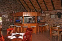 Jabula Kruger Safari Lodge - بار