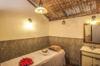 Larisa Resort Manali - ที่มีสปา