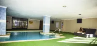 Starwest Apartments Alderney on Hay - Pools