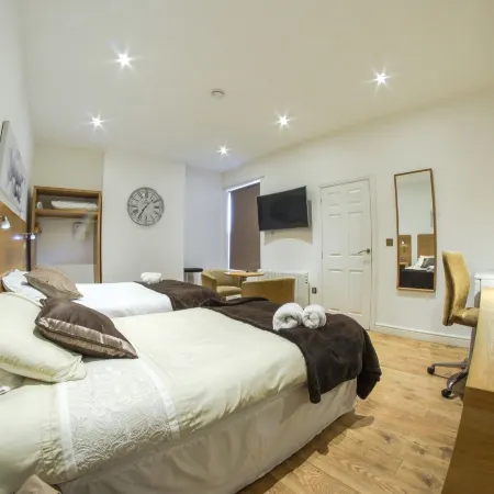 Tunnard House