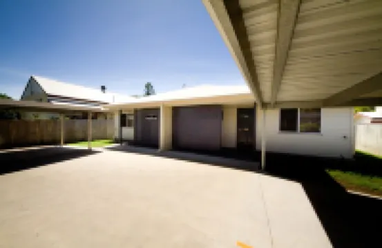 Rockhampton Serviced Apartments Hotels in Allenstown