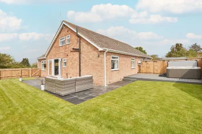 Host & Stay - Badgers Cottage Hotels near Cattersty Sands Beach