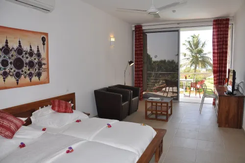Leo's Beach Hotel - Adults Only - piscina