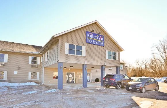 新裏查蒙德阿梅里夫套房酒店