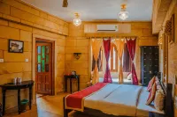 Hotel Lal Garh Fort and Palace Hoteles cerca de Gadisar Lake