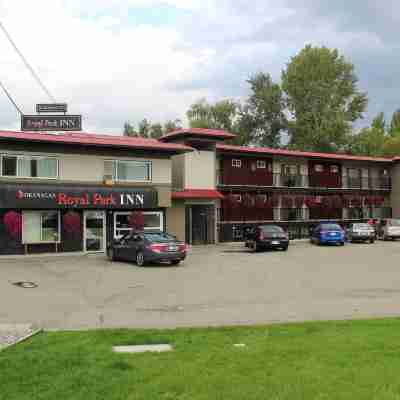 Okanagan Royal Park Inn by Elevate Rooms Hotel Exterior