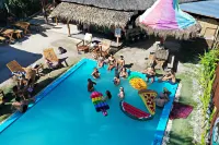 MAD Monkey Hostel Siargao فنادق في جنرال لونا