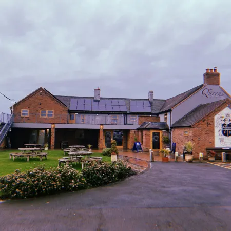The Queens at Horton