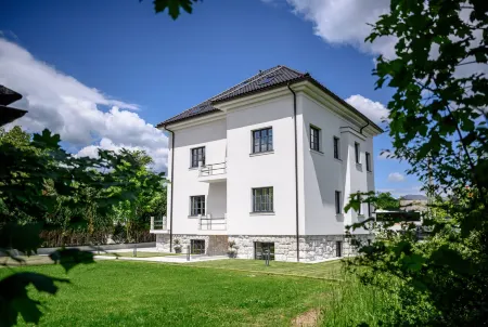 Vila Ula la Luxury Apartments Отели в г. Блед