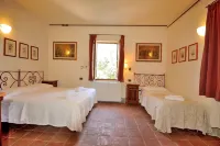I Casali Della Ghisleria Hotels in SantEgidio