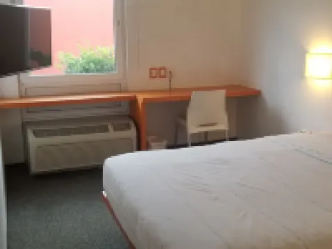 โรงแรมเทคโนโลจิโก้ นอร์เท โรงแรมในชีวาวา