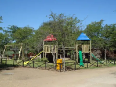 Phokoje Bush Lodge Hotéis em Serowe