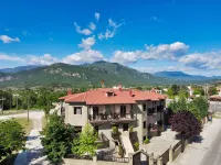 Guesthouse Iridanos - موقف سيارات