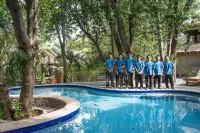 Alam Gili - Pools