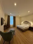 Promenaden Hotel
