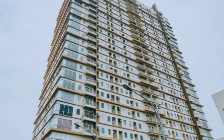 Tamansari Mahogany Apartement by Sct Отели в г. West Telukjambe