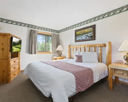 Pelican Lakes Motel Hotels in Breezy Point