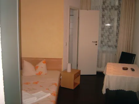 Gästehaus Lisakowski Pension am Brautwiesenpark Отели в г. Золанд-ам-Ротштайн